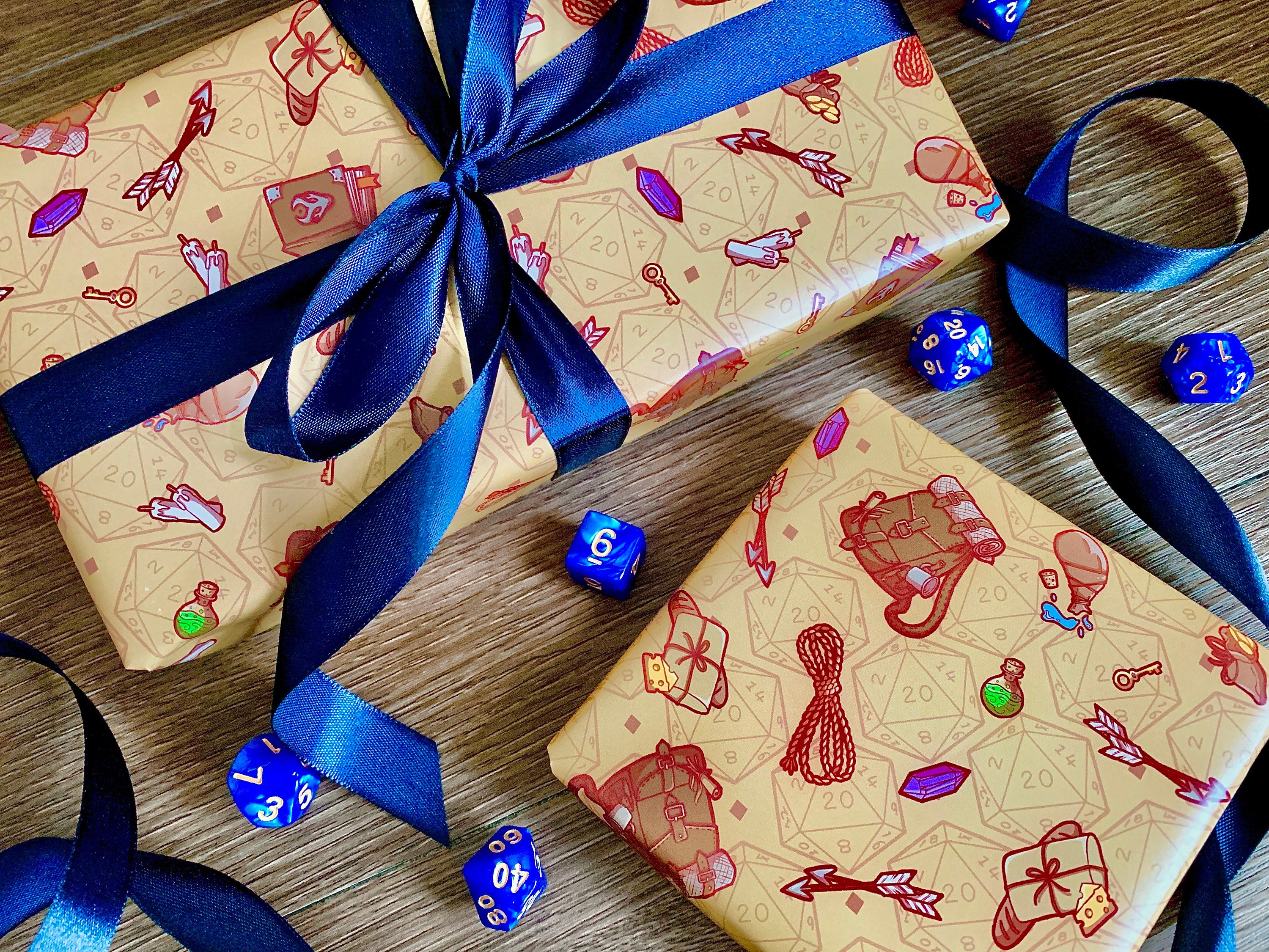 Dungeons & Dragons - Critical Roll Wrapping Paper – Trick Or Treat