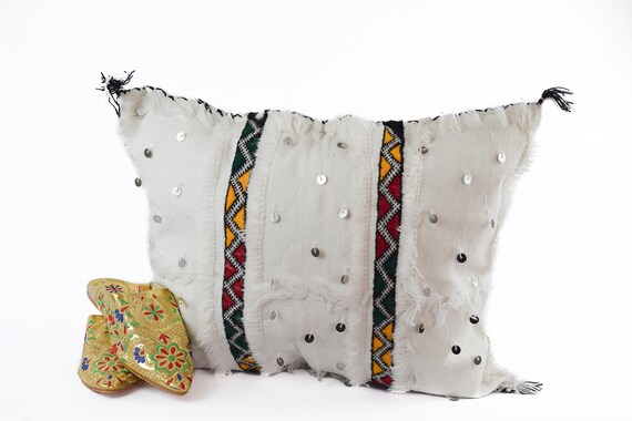 Handira cushion clearance