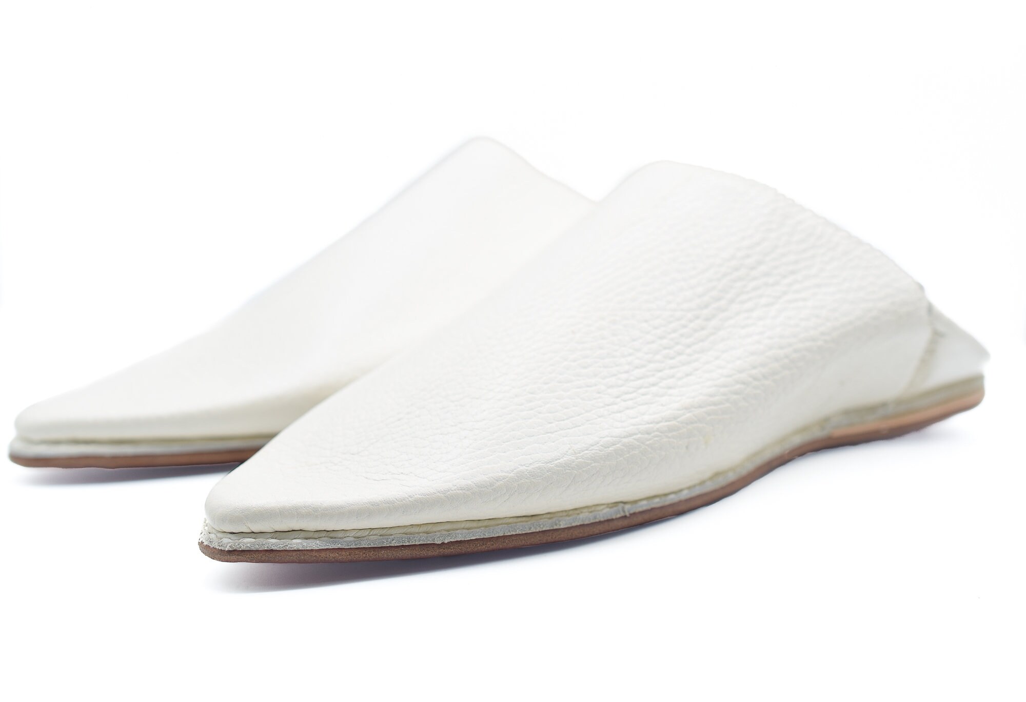 Handmade Moroccan Leather Babouche Slippers: Mens Pointy Moccasins