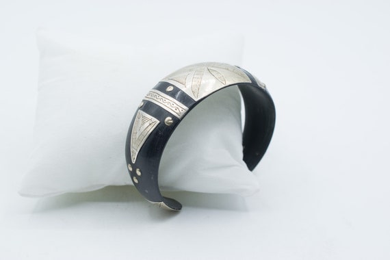 Bracelet ébène tendance cadeau Bijoux touareg artisanal et associatif