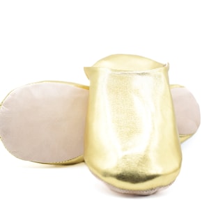 Sheepskin slippers, warming slippers for women, babouche slippers, Gold handmade leather mules from Morocco