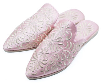 Embroidered Moroccan Leather Babouche Slippers: Pink Pointed Mules