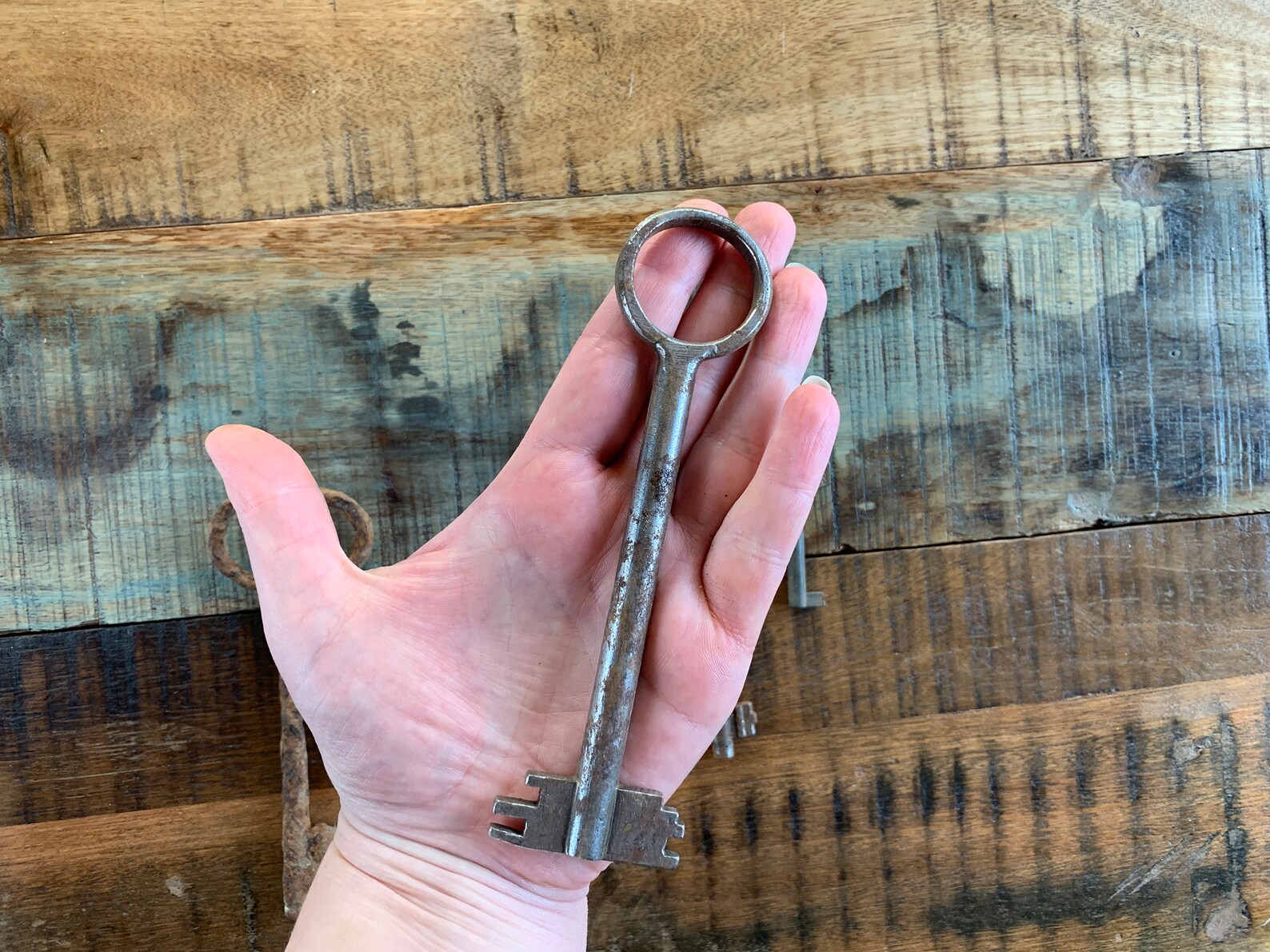 5 Antique Skeleton Keys for Crafts Vintage Old Key Bulk Dark Etsy