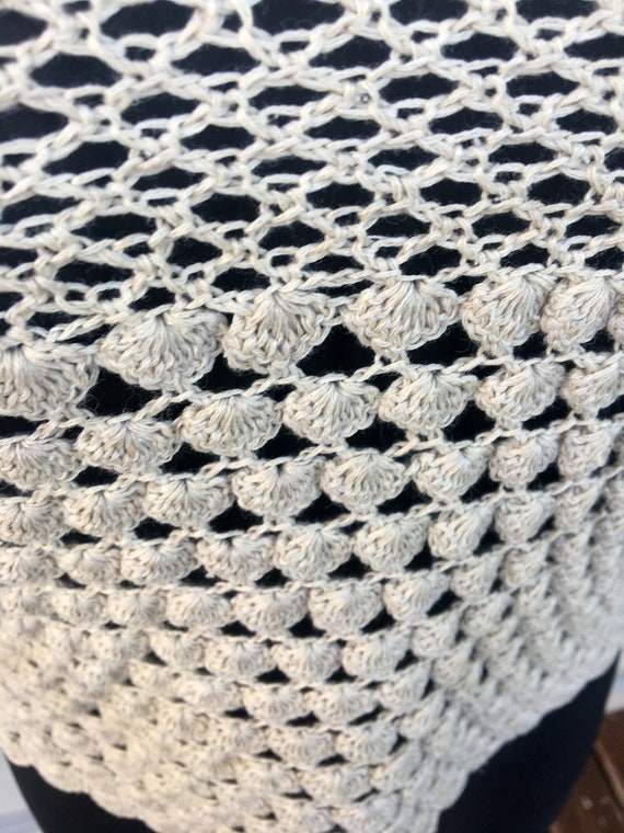 70s crochet vest. Vintage undyed linen small vest… - image 3