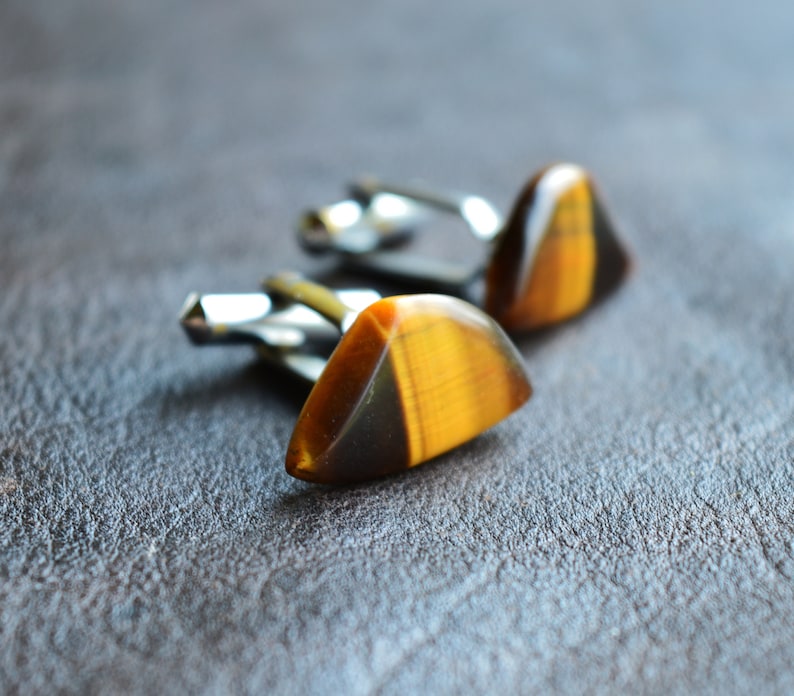 Fake Cat Eye cufflinks men/'s Vintage cuff links triangle Gold /& brown colorway