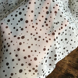 Vintage Polka Dot Chiffon Stoff Bulk Stock Weiß und Schwarz