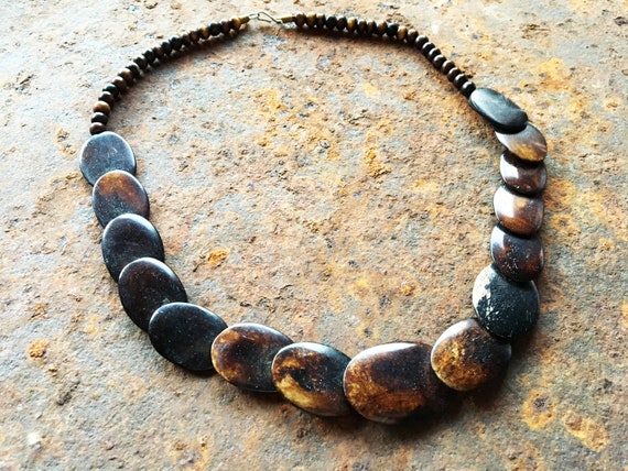 Mid century modern redwood necklace Vintage chunky