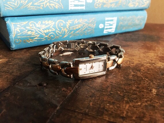 Swiss watch Vintage wrist watch women Small collec