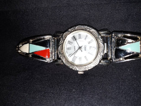 Ladies Turquoise Oyster Pearl Face Watch