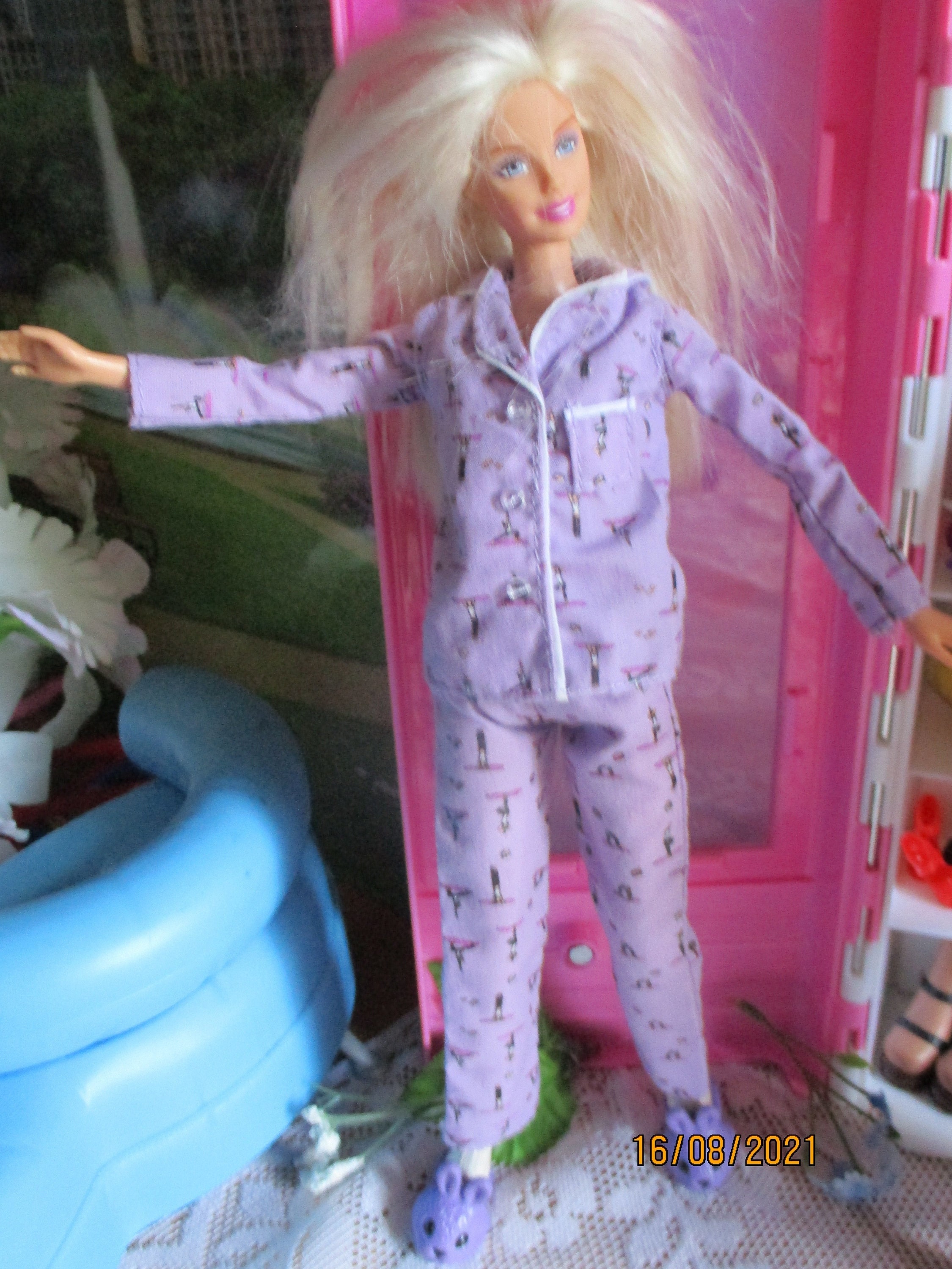 Pajama barbie best sale