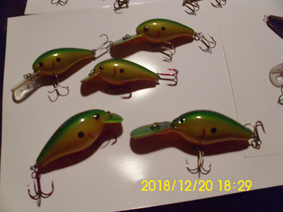 Custom Painted Fishing Lure Set: Blade Baits, Buzz Baits, Chatterbaits ...