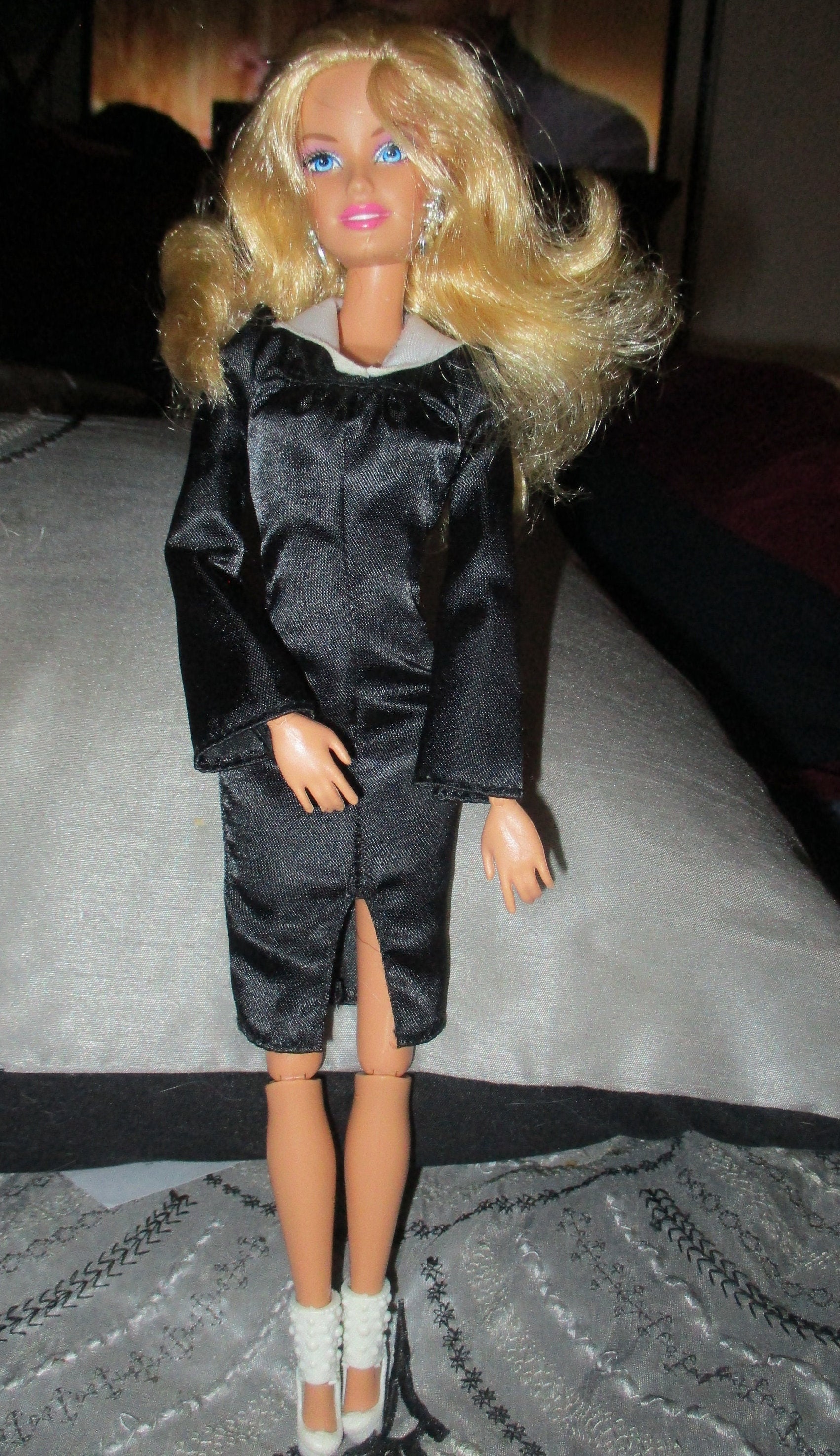 Robe Barbie  Amiel  Tenue Provençale pour poupée Barbie Fashion Royalty  Silkstone Muse par