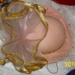 Vintage Pink Wool Hat: Gold Trim Church Fascinator image 3