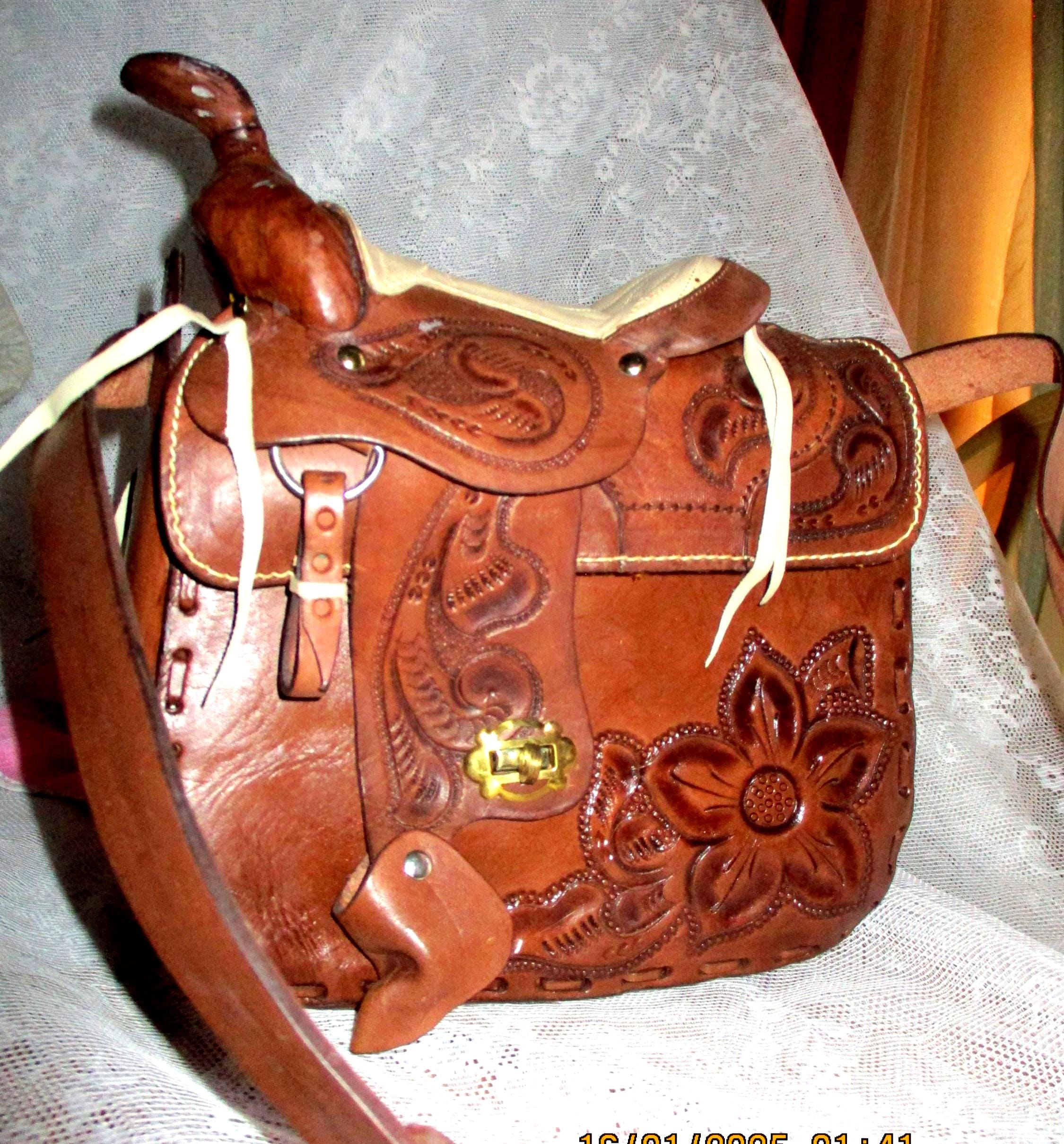 Vintage Handmade Shoulder Purse of A Saddle Bag Fur Inside Mexico