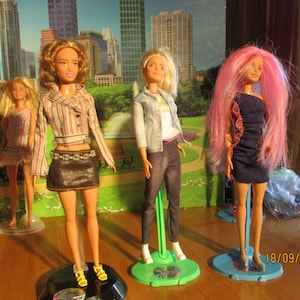 Mattel Barbie Puppen Drei Puppen Voll Bekleidet Mit Schuhe Geldbörsen