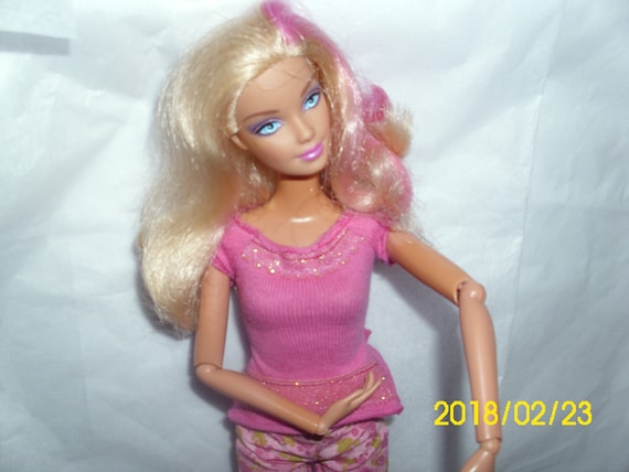 Genuine Disney Mattel Barbie Doll - Blonde Hair Blue Eyes No Clothes  **READ**