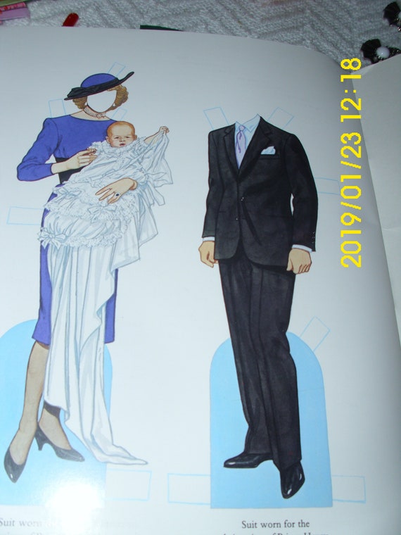 ダイアナ妃とチャールズ皇太子のペーパードール：トム・ティアニー