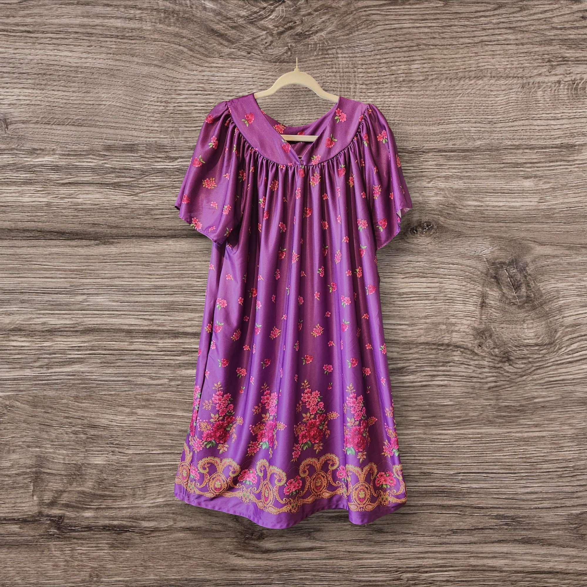 Vintage Anthony Richards Beautiful Colors Night Gown Robe Lounger