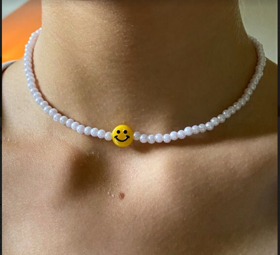 Preppy Pearl Smiley Face Necklace 