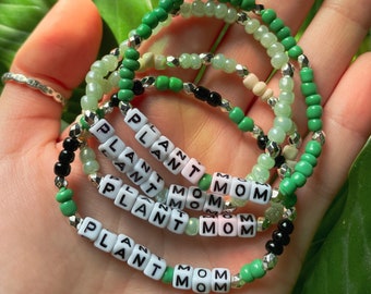 Plant Mom Beaded Elastic Stretch Word Bracelet | Plant Lover | Green Thumb | Stackable Beaded Bracelet | Gift for Her | Gift Idea