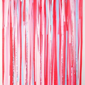 Holiday Streamer Backdrop, Fringe Backdrop, Holiday Party, Candy Cane, Pink and Red, Christmas Backdrop, Holiday Photo Booth, Dessert Table