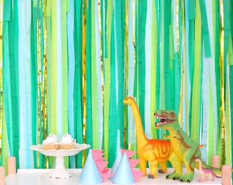 Streamer Backdrop, Fringe Backdrop, Jungle Party Decorations, Tropical Party Backdrop, Dinosaur Party, Safari Party