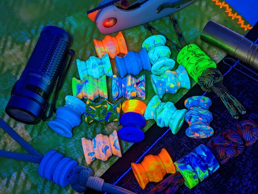 Glow Bead, Glow Bead Lanyard, EDC Lanyard, Key Chain Bead, Knife