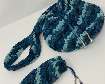 Shoulder strap purse crocheted handmade