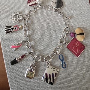 Vintage Avon Silver-Tone Charm Bracelet – Makeup & Fashion Theme