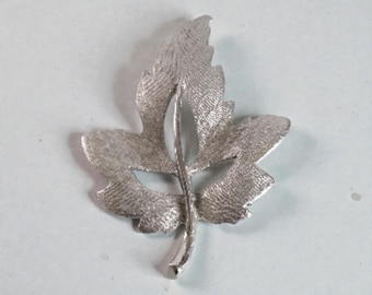 Vintage Monet Silver-Tone Leaf Brooch – Textured 1960s Botanical Jewelry