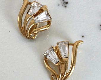Vintage Trifari Earrings - Rhinestone Clip On Gold Tone Mid Century Modern Sculptural