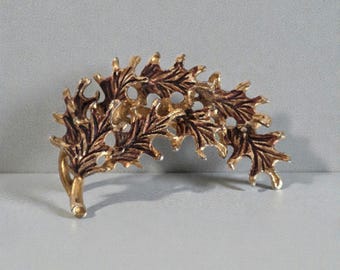 Vintage Gold-Tone Leaf Spray Brooch | 1960s Nature Jewelry | Mid Century Statement Pin