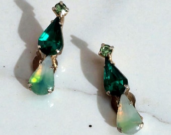 Vintage Gold Green AB Clip-On Earrings – Green Rhinestones