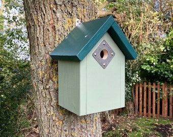 Bird box made in the UK