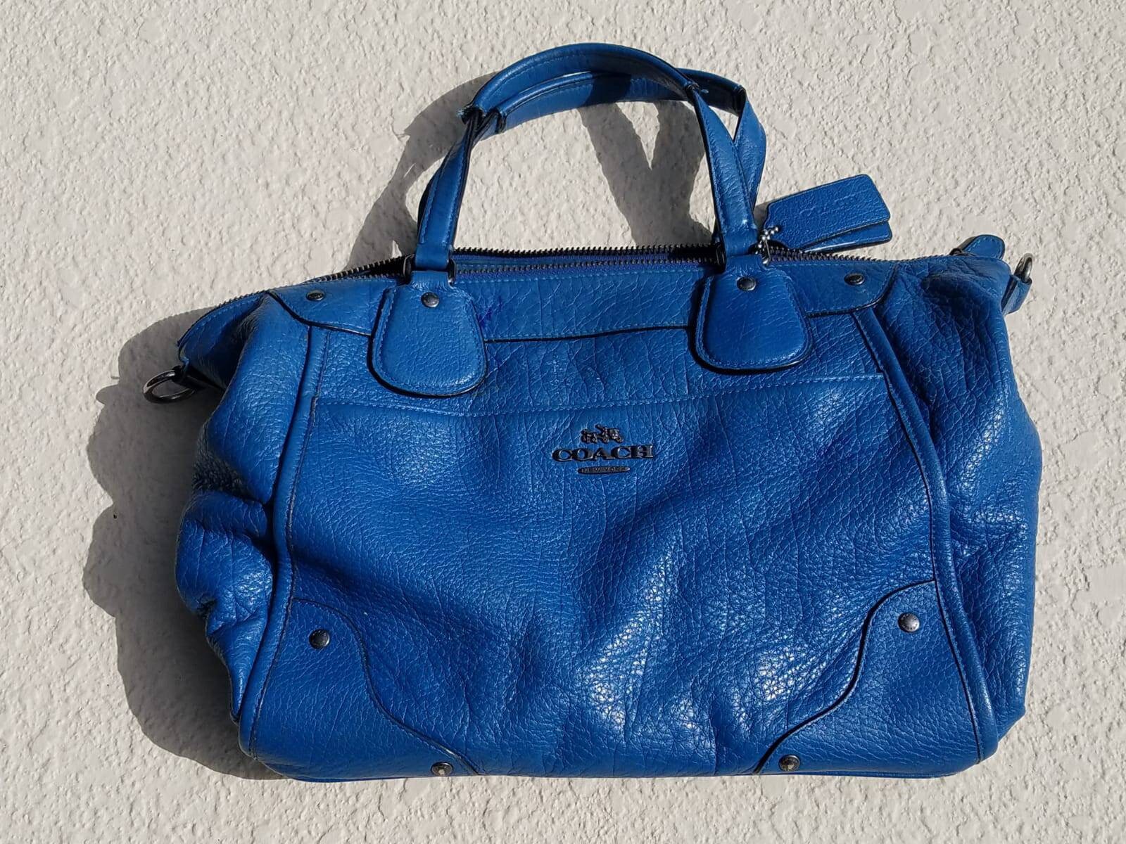 Beautiful Med Blue Coach Purse..size Med..like New!..original Coach Not A  Fake for Sale in Riverbank, CA - OfferUp