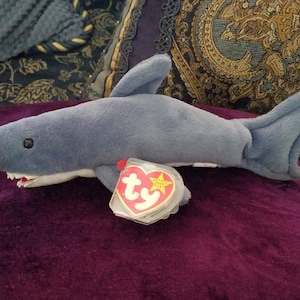 RARE CRUNCH The Shark with Tag Errors, Beanie Baby Collectible, Beanie Babies Collection, ty Beanie Babies with Errors, Crunch The Shark!!
