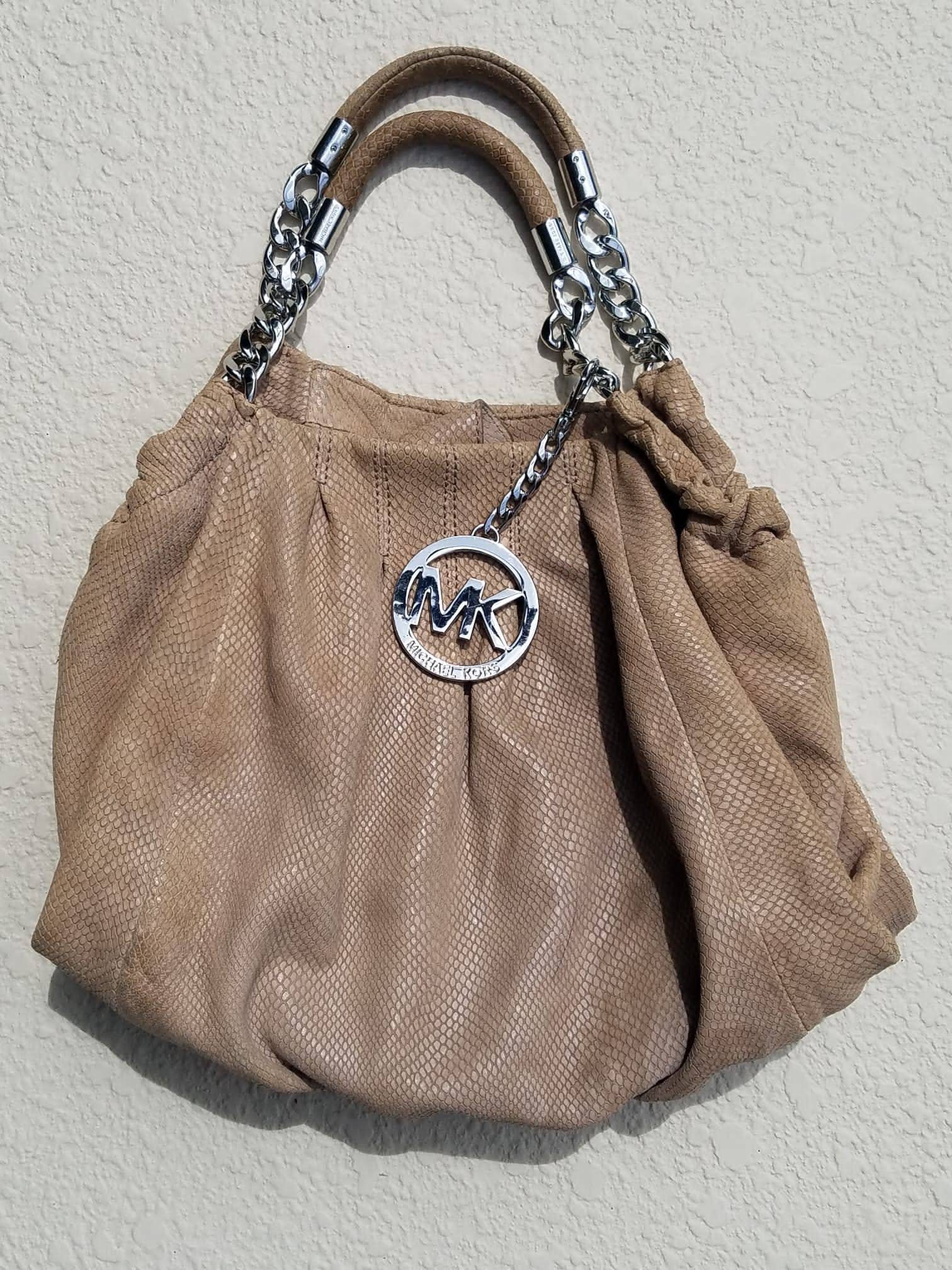 Top hơn 54 về michael kors pink hay nhất cdgdbentreeduvn #34 Top hơn 54 về michael kors pink hay nhất cdgdbentreeduvn