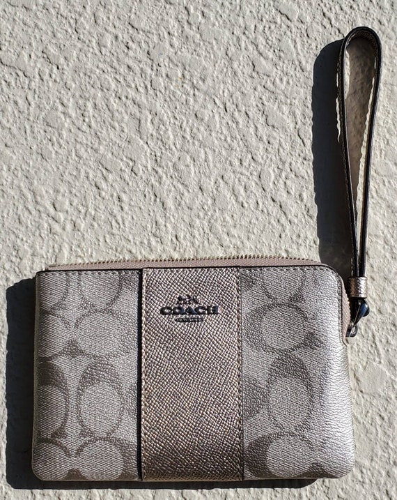 Coach Outlet Tech Wallet In Signature Canvas With Stripe Heart Print