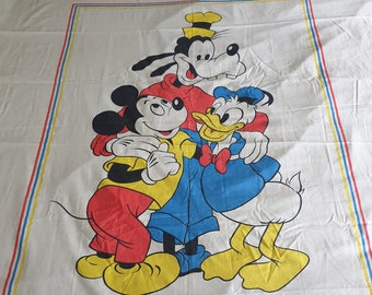 Fun vintage Rare Walt Disney Productions Flat sheet Top sheet Mickey Donald Duck & Goofy Mickey flat sheet Unused?