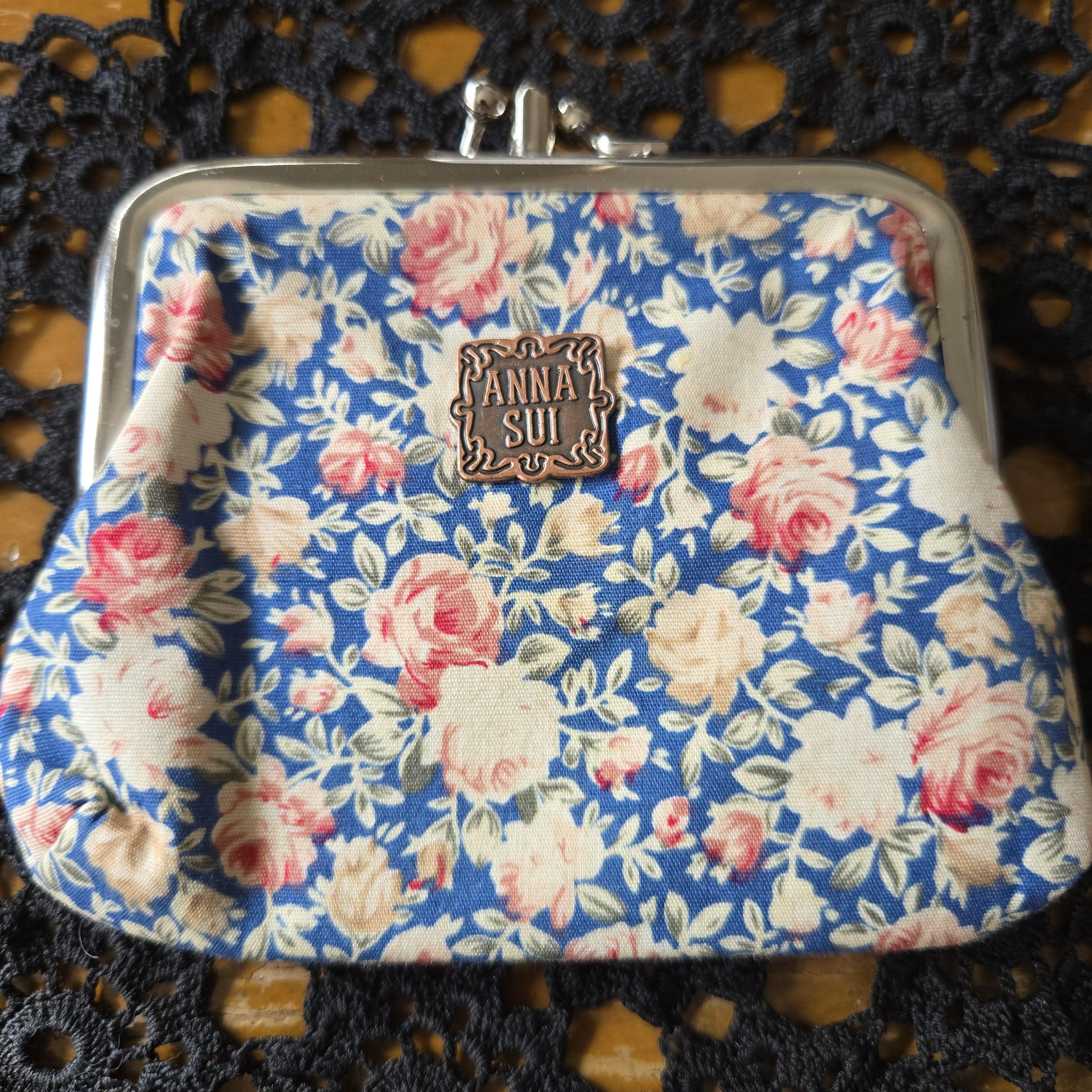 ◎希少◎『ANNA SUI』レザー ショルダーバッグ フラワー ワッペン 石付き アナスイANNA SUI フラワープリントミニトートバッグ 黒他 (K-165243)