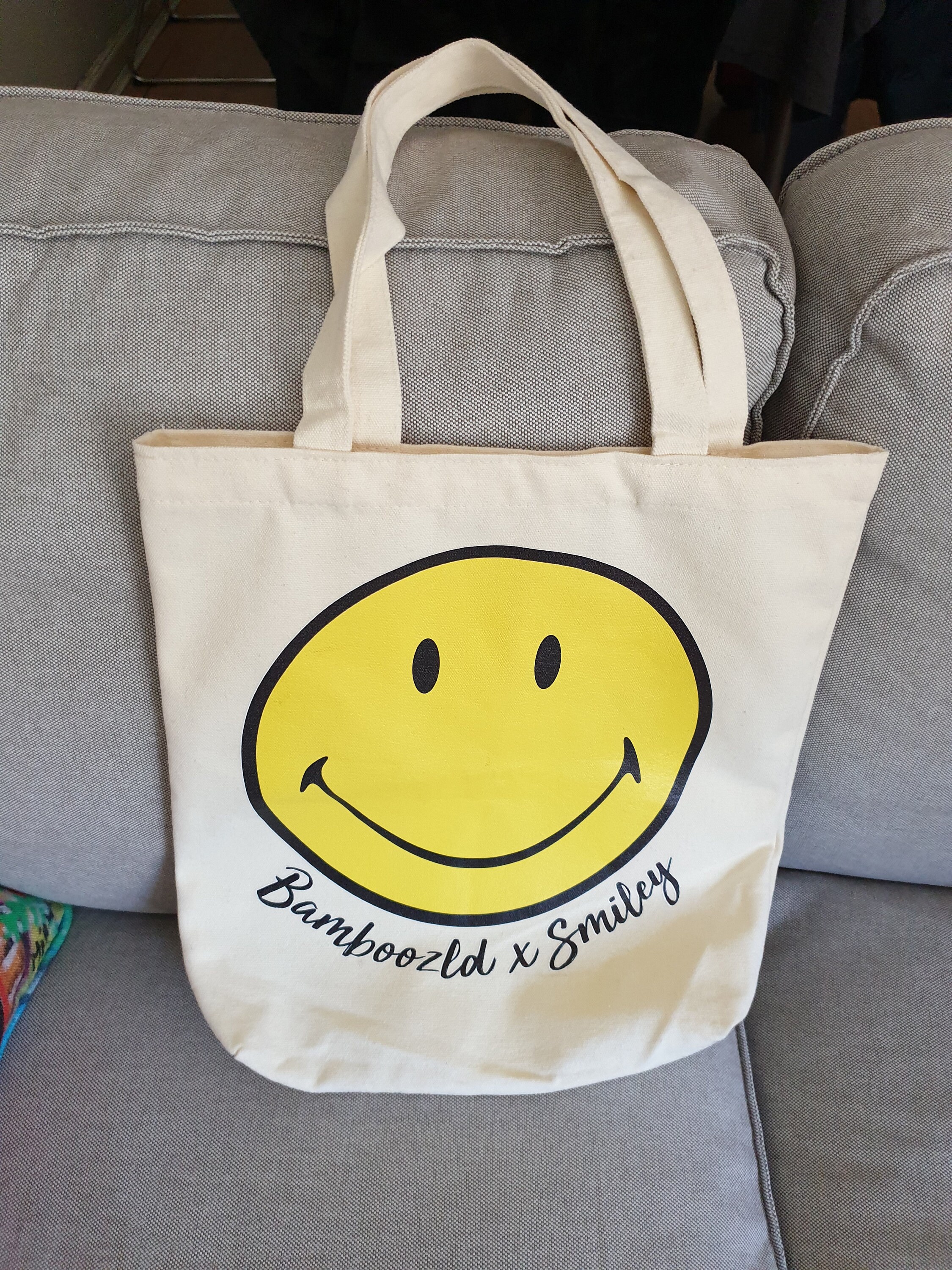 Gorgeous Smiley Tote Bag Natural Canvas Bag Bamboozl'd X Smiley Bag Made Exclusively During the Australian Open Sturdy Tote Bag New - Etsy Gorgeous Smiley Tote Bag Natural Canvas Bag Bamboozl'd X Smiley Bag Made Exclusively During the Australian Open Sturdy Tote Bag New - Etsy