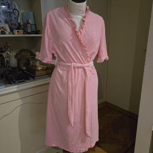 Vintage 80s Givoni Terry Robe: Pink Ruffle Wrap, Size M