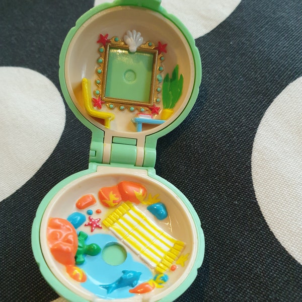 Rare Angel Pocket Lulu in Her Seaside Aqua Shell Locket only Vintage 1991 Bandai Japanese Polly Pocket Kawaii Rare Compact ONLY Angel pocket