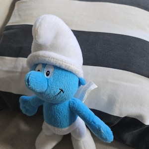 Super Cute Small Vintage 2012 Smurf Collectible 2012 Plush Soft Toy Plushie Smurf Plush Peyo The Smurfs
