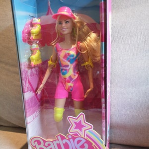 Barbie The Movie Collectible Doll, Margot Robbie as Barbie in Inline  Skating Outfit