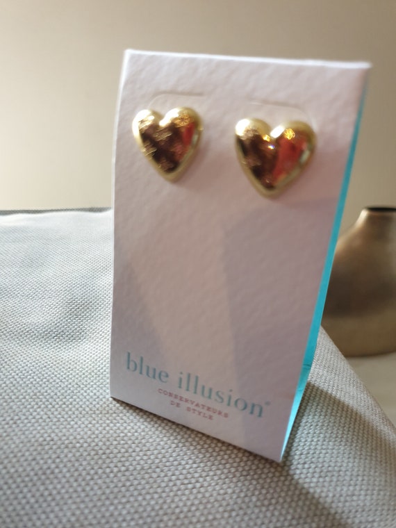 Gorgeous Heart earrings 18k gold plated Blue Illu… - image 3