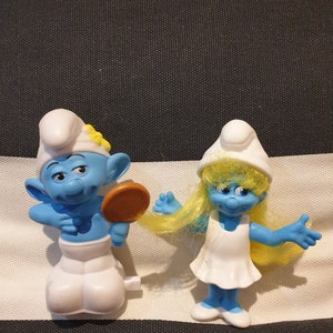 Rare Vintage Smurfs figures Smurfs x 2 Smurfette 2011 and Wind up Vanity smurf 2013 (working) Mc Donalds Smurfs 3 inches Peyo figurines