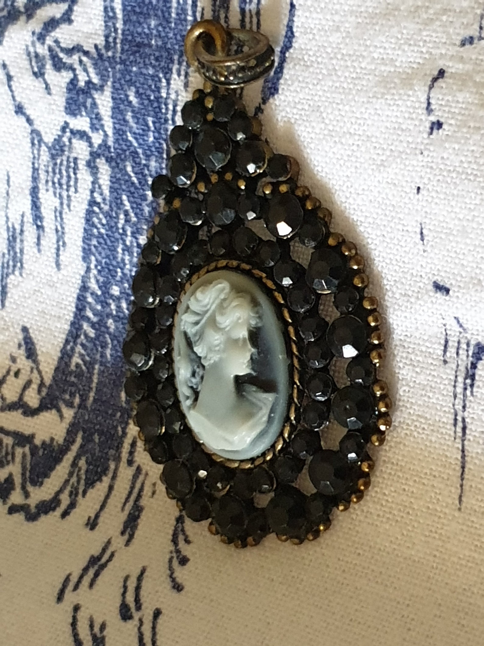 Cameo necklace pendant cameo pendant cameo jewelry vintage Etsy