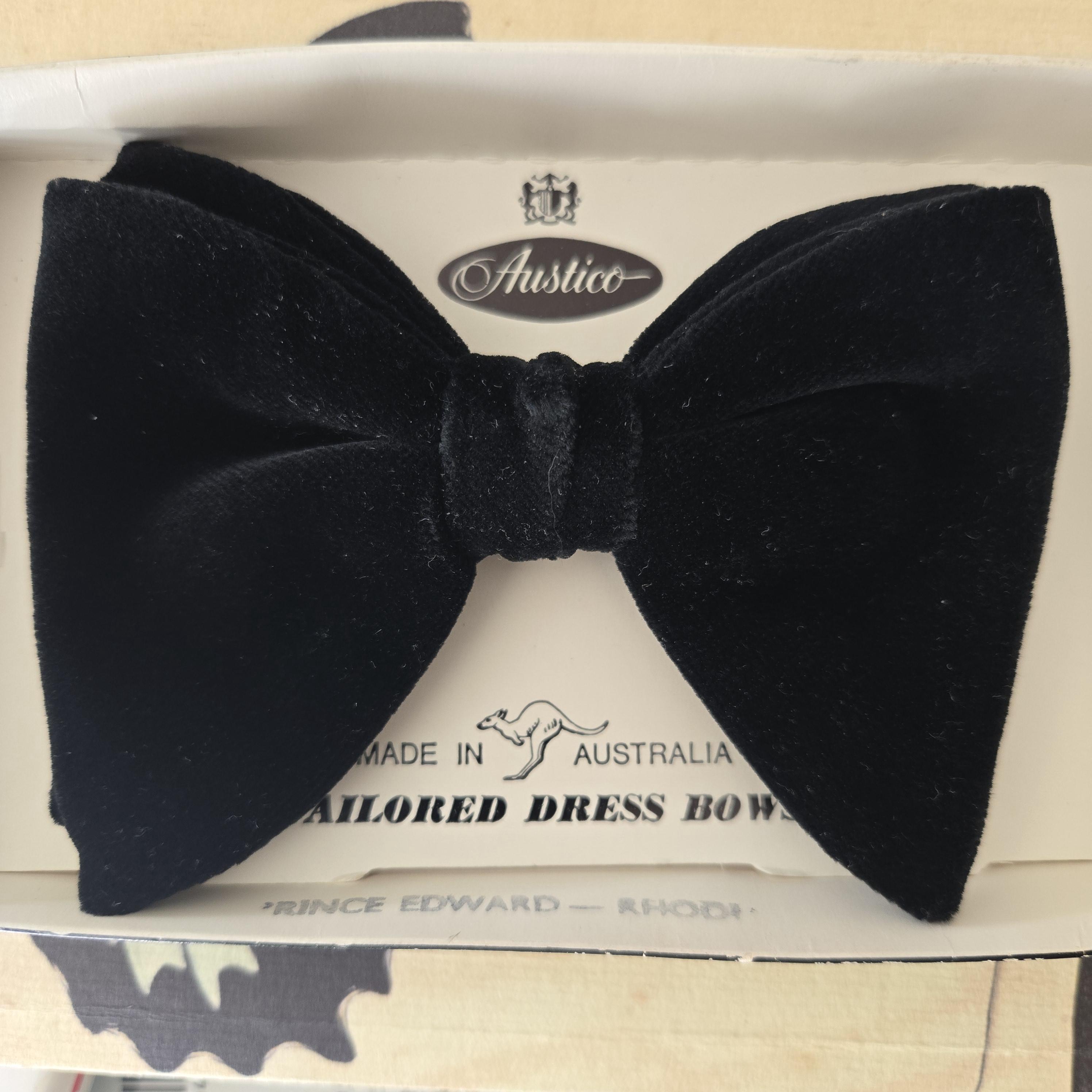 Vintage Black Velvet Clip-On Bow Tie: Austico Formal Wear