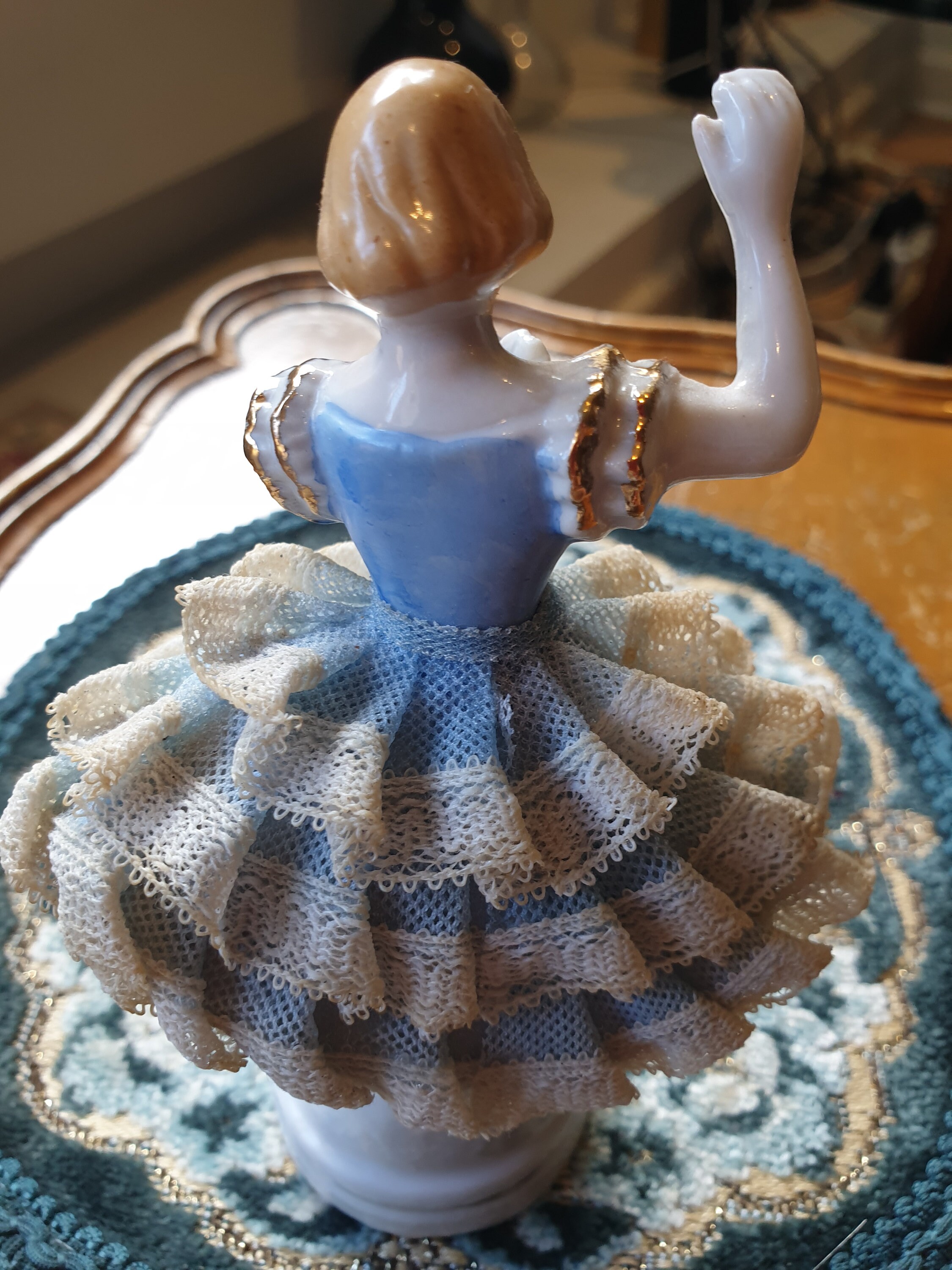 バレリーナ 陶器製 ゴージャスなヴィンテージ 40年代 50年代？ ドレスデンスタイル